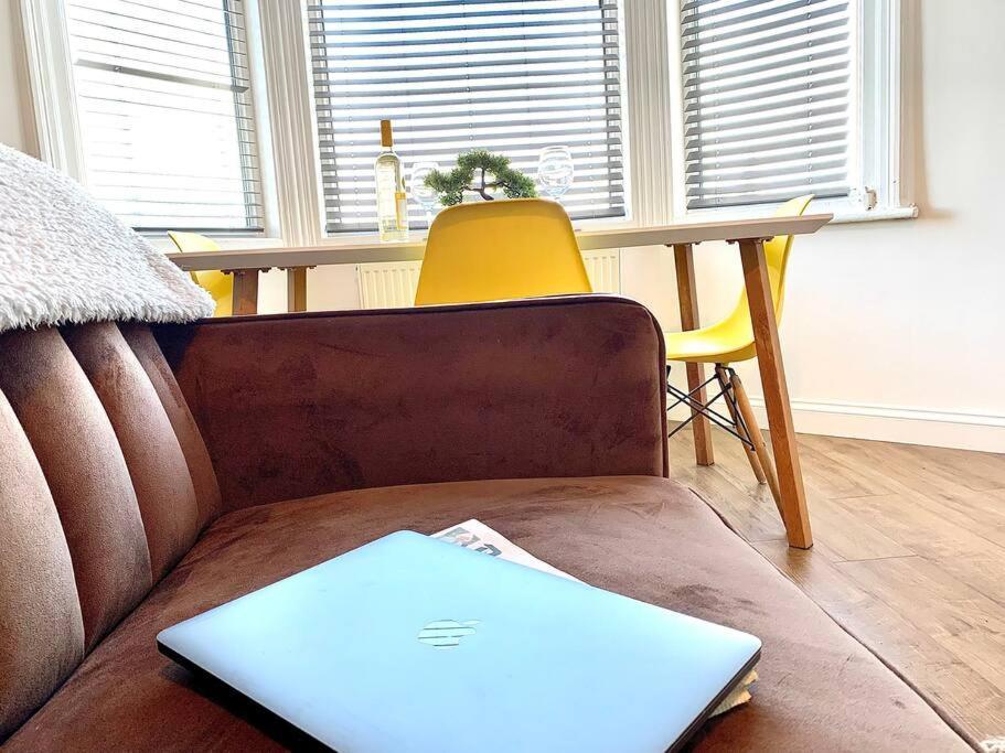 בלקפול Beautiful Space Stylish And Modern! Perfect Location מראה חיצוני תמונה