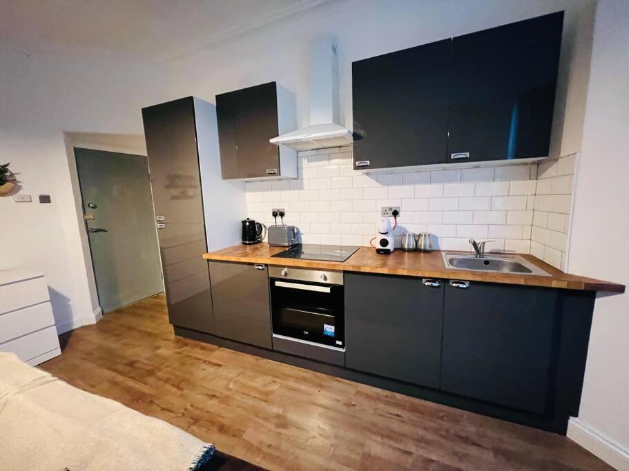בלקפול Beautiful Space Stylish And Modern! Perfect Location מראה חיצוני תמונה