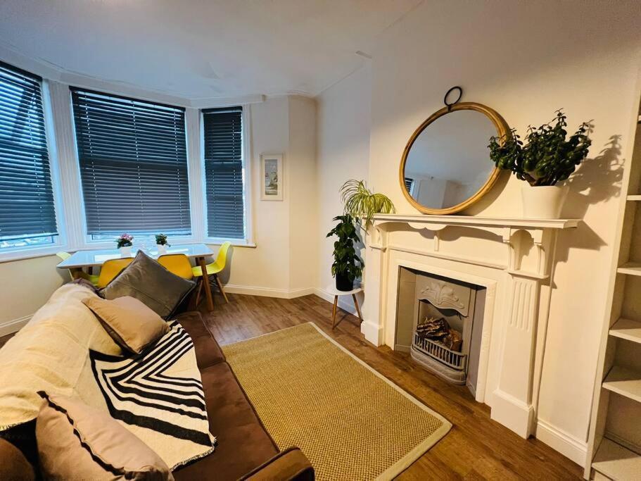 בלקפול Beautiful Space Stylish And Modern! Perfect Location מראה חיצוני תמונה